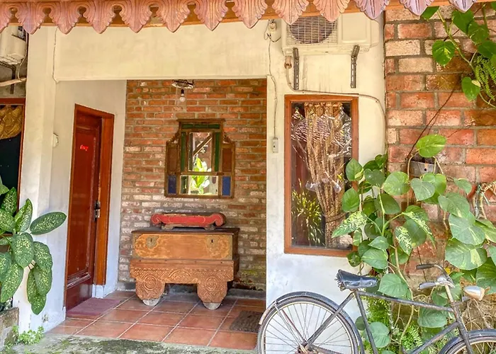 Griya Gribig Guest House Mitra ReddoorzHotel Malang